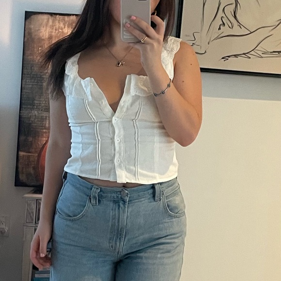 White frilly crop top - Picture 3 of 5